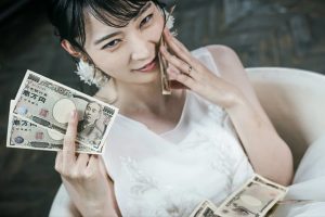 Survei Presia: Faktor Nomor 1 Wanita Jepang Pertimbangkan Menikah Dengan Pria Pendek Adalah Kekayaan