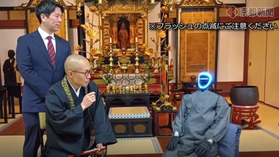 Tim Universitas Kyoto Kembangkan Robot Humanoid AI Buddhis Bernama Buddharoid