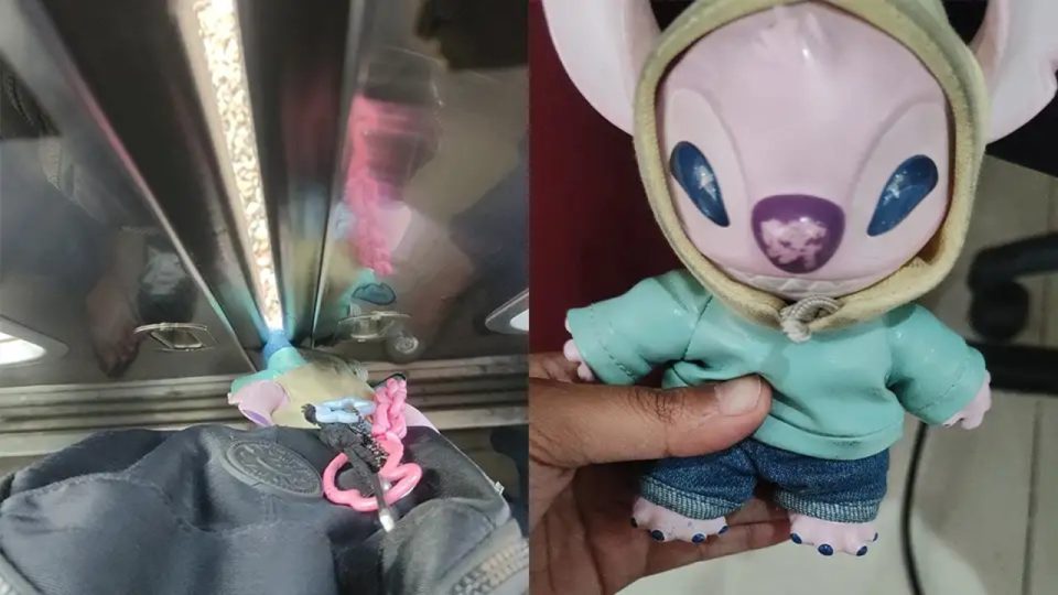 Pintu Tidak Tertutup Rapat Karena Plush Doll Stitch Terjepit di Pintu KRL, Warganet Soroti Keamanan
