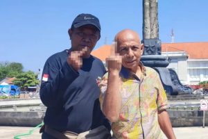 Satire Politik, Partai Anjing Dideklarasikan di Semarang