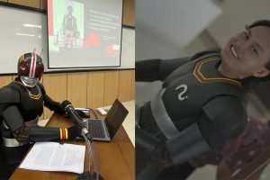 Henshin! Mahasiswa S2 Universitas Sanata Dharma Cosplay Kamen Rider Black Saat Sidang Proposal Tesis