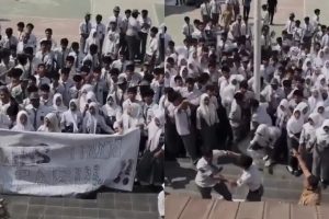 Murid SMAN 1 Pamanukan Subang Kompak Demo Wakasek Terduga Pelaku Pelecehan