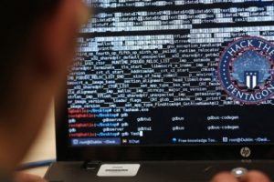 Amerika Hadiahi Hacker yang Bisa Bobol Pentagon Rp 197 Miliar