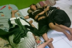 Istri yang Berhubungan Intim dengan Pria Lain di Samping Suaminya Sendiri Akhirnya Tewas
