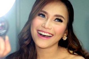 Video Ayu Ting-ting Menyusui Bikin Heboh Internet!