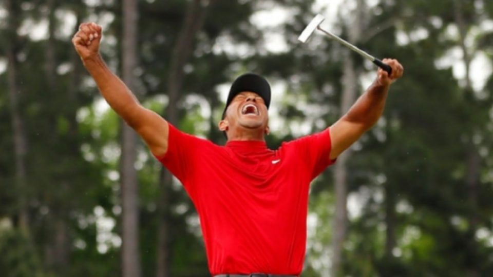 Comeback Is Real, Tiger Woods Juarai The Masters Setelah 10 Tahun Terpuruk