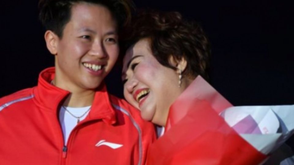Atlet Ganda Campuran Indonesia Liliyana Natsir Resmi Pensiun dari Bulutangis