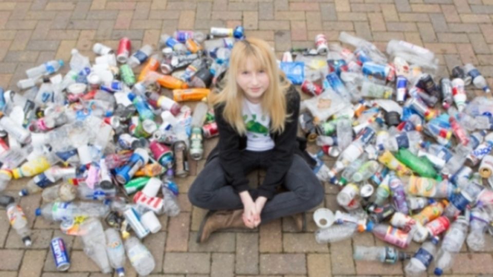 Nadia Sparkes si Gadis Sampah yang Ingin Membuat Perbedaan
