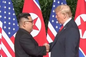 Kim Jong Un Akhirnya Bertemu Dengan Donald Trump!!!!