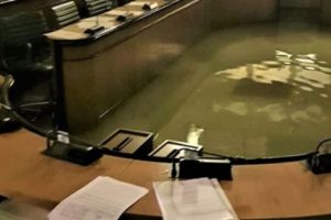 2 Menit Usai Tolak Usulan Pendanaan Demi Melawan Perubahan Iklim, Kantor Dewan Italia Diterjang Banjir