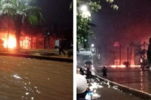 SPBU Shell Daan Mogot Terbakar Di Tengah-tengah Banjir yang Melanda Ibukota