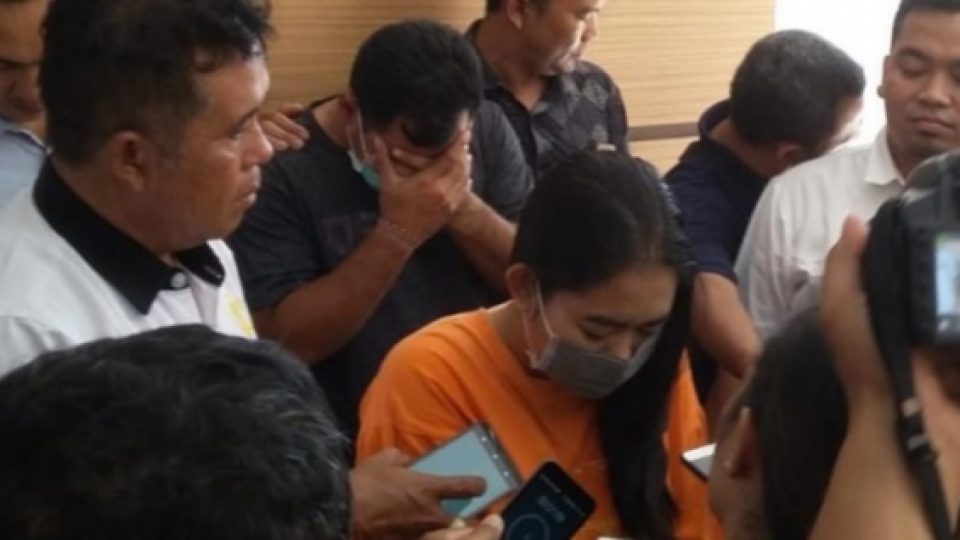 Geger Seorang Guru Wanita di Bali Ajak Siswinya Threesome Hingga Menarik Perhatian Komisi Pendidikan DPR