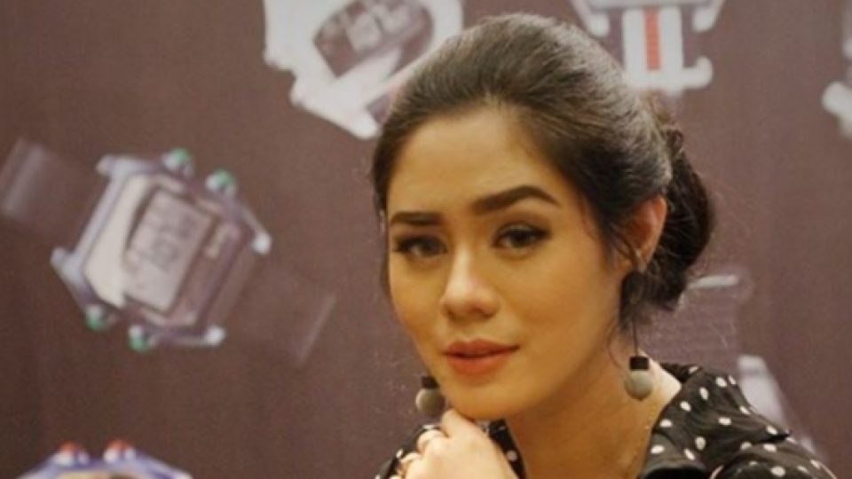 Saphira Indah Salah Satu Pemain Film Eiffel I'm in Love Meninggal Dunia di Usia 32 Tahun