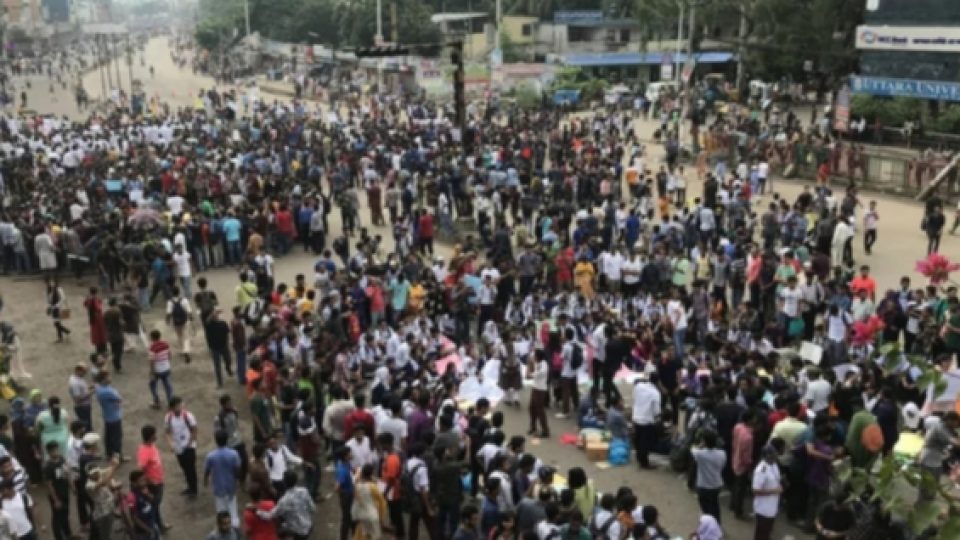 Hot News: Bangladesh Mencekam, Kerusuhan Besar-Besaran Pemerintah vs Pelajar