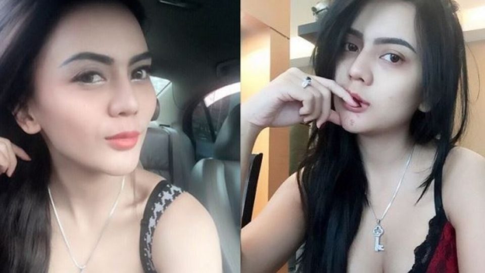 Anggita Sari Pamer 'Bulu Terlarang' Dihadapan Publik