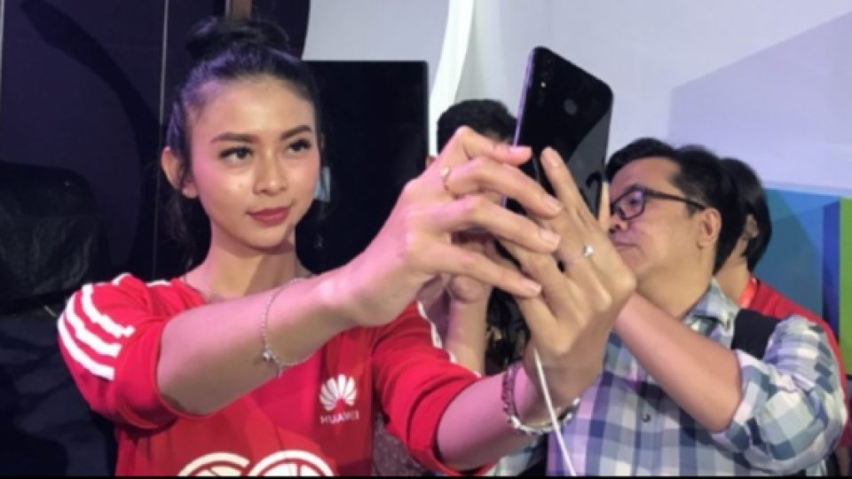 Huawei nova 3i, Smarphone Terbaru Huawei Dengan Teknologi A.I & Quad Camera