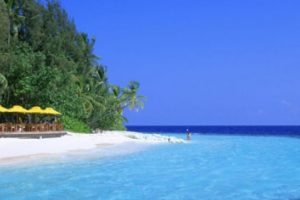 4 Pulau Tak Berpenghuni Untuk Camping Seru di Kepulauan Seribu