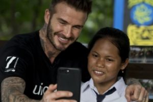 David Beckham Kunjungi Murid SMP di Semarang