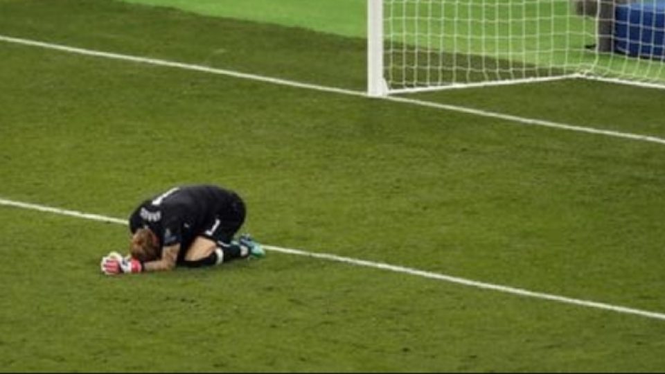 Karius, Bukti Betapa Tidak Adilnya Posisi Kiper Dalam Sepak Bola