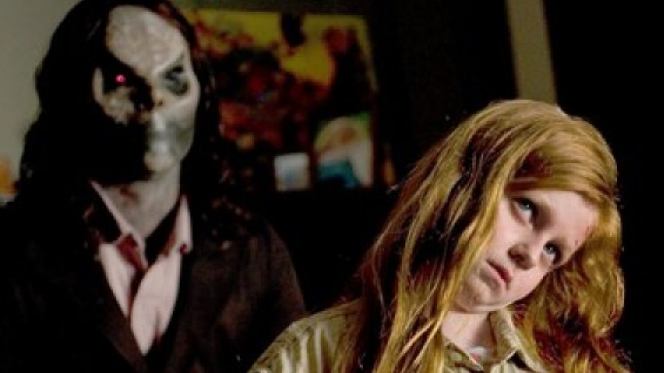 Wajah-wajah Aktor Dibalik Kostum Monster yang Menyeramkan