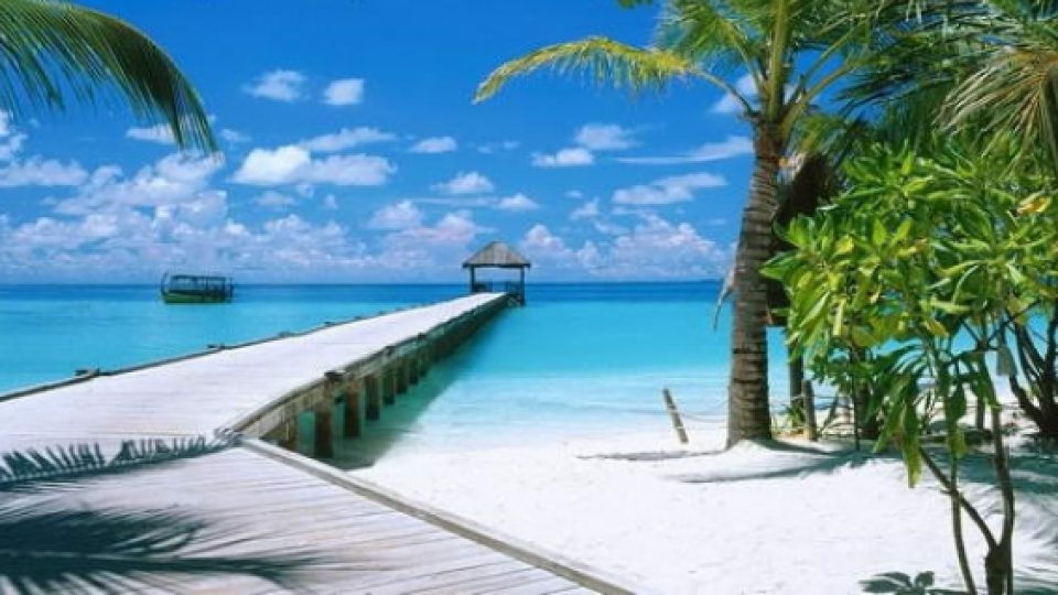 3 Destinasi Wisata yang Belum Terjamah Kaki Manusia