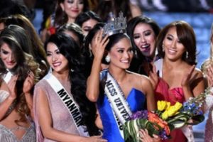 Miss Philipina Diusir Finalis Lain Saat Bergabung di Panggung