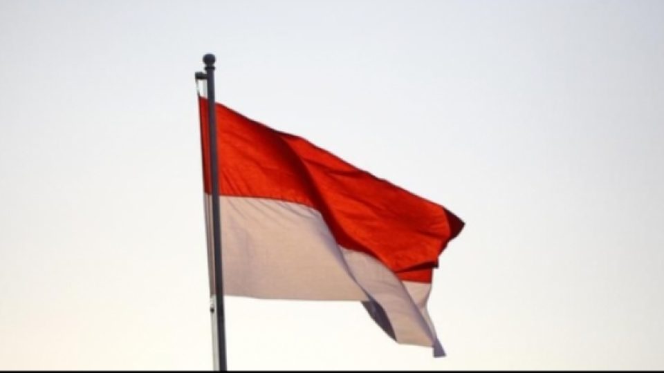 Fakta 2 Siswa yang Dikeluarkan Karena Tak Mau Hormat Kepada Bendera Merah Putih