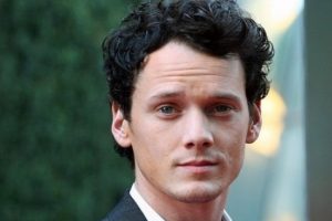 Aktor Star Trek Tewas Terjepit Mobil Sendiri