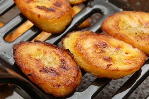 Ini Dia Fakta Mengapa Pisang Goreng  Dianggap Haram!