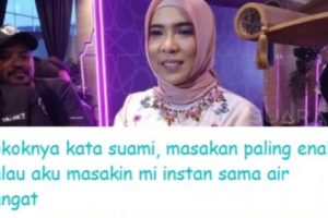 Fitri Tropica Senang Dipuji Suami Lihai Masak Air Hangat dan Mi Instan