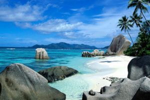 Panorama Pantai Tercantik di Dunia