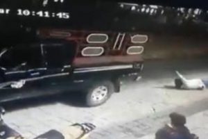 [Video] Walikota di Meksiko Diikat dan Diseret dengan Mobil Oleh Warga Karena Dianggap Ingkar Janji Kampanye