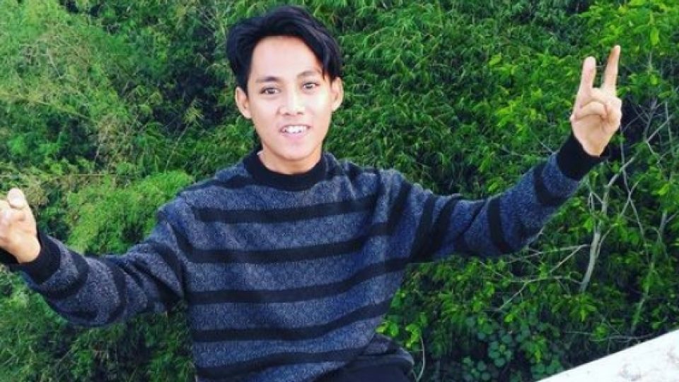 Ngeri! Pria Asal Malang Bersembunyi di Bawah Rel Saat Kereta Lewat