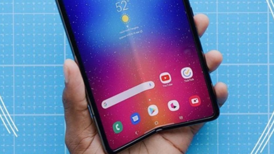 Samsung Cancel Galaxy Fold Akibat Masalah Serius Pada Layar