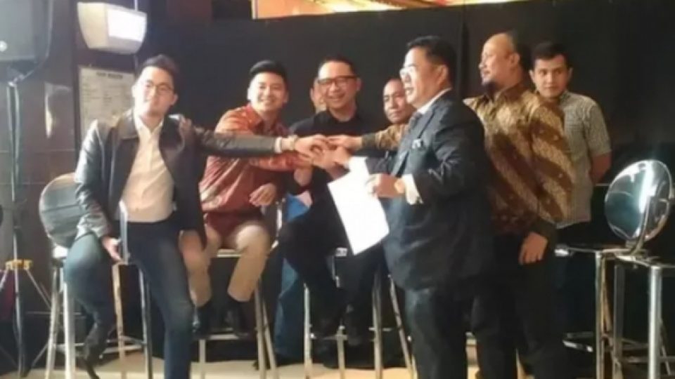 Rius Vernandes dan Garuda Indonesia Berdamai, Dirut Garuda Beri Tiket First-Class Gratis dan Minta Review Rius