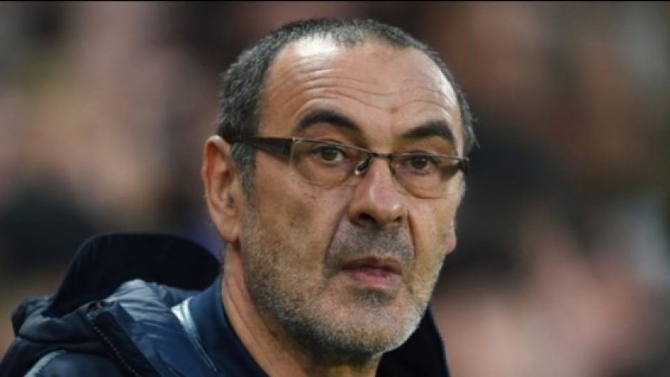 Pindah ke Juventus, Pelatih Maurizio Sarri Dicap Pengkhianat Oleh Suporter Napoli