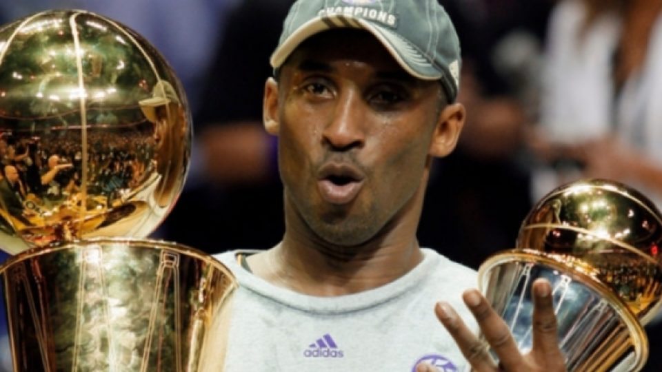 BREAKING: Legenda Basket Kobe Bryant Tewas Dalam Sebuah Kecelakaan Helikopter