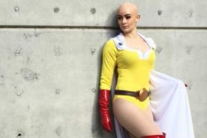 Jupe Edit Foto Cosplayer Ini Agar Jadi 'Saitama'?