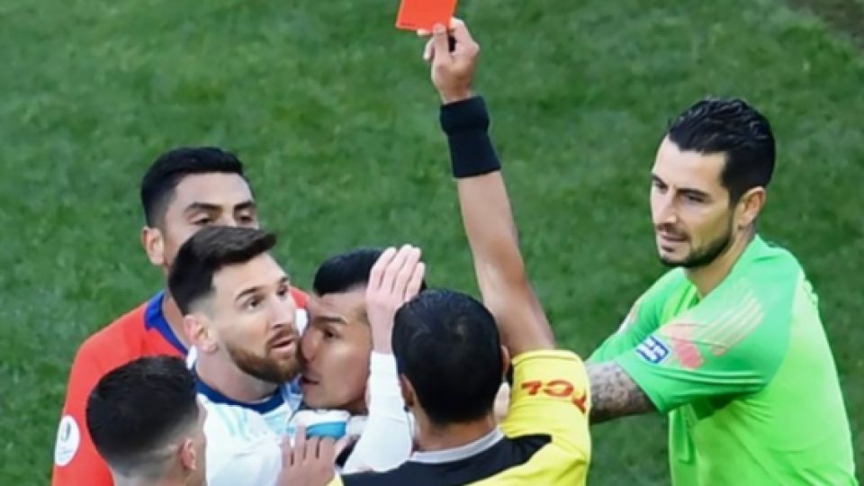 Terima Kartu Merah, Messi Sebut Copa America 2019 Penuh Korupsi dan Brazil Sudah Diatur Agar Jadi Juara