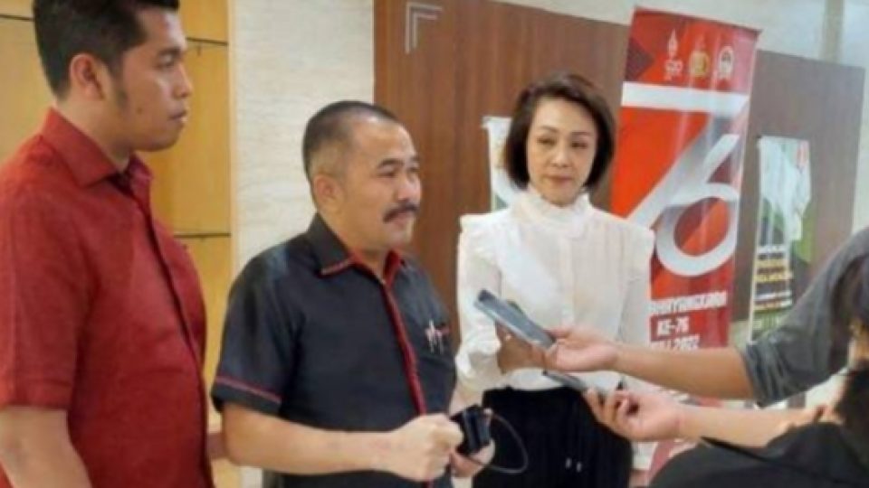 6.000 Video Porno Diduga DIperankan Dirut Taspen Diserahkan ke Penyidik Bareskrim Polri