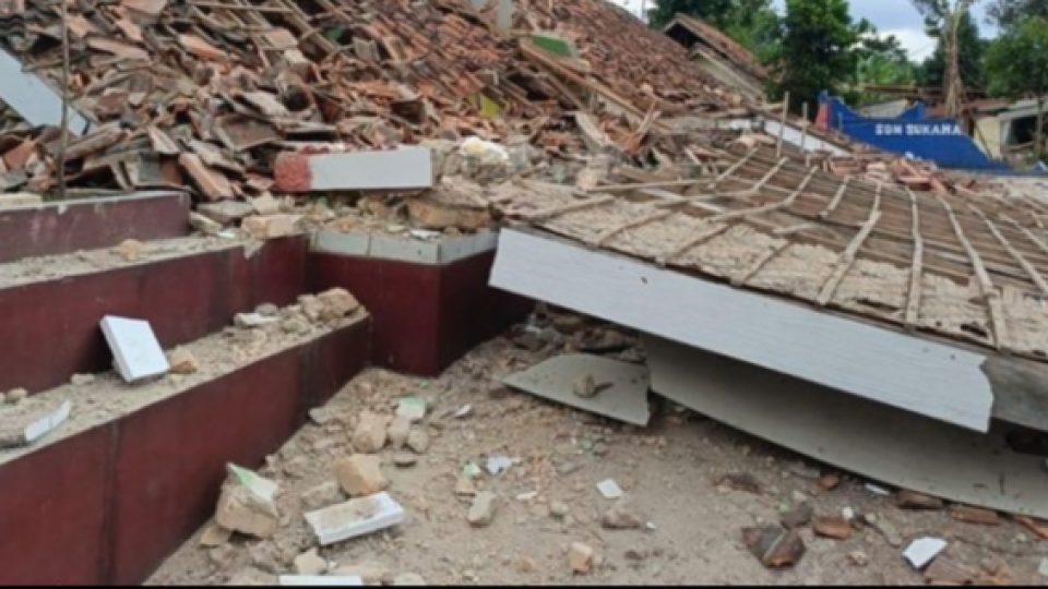 2 Orang Dilaporkan Tewas Akibat Gempa Cianjur Pada Senin Siang Ini, Warga Diminta Keluar Rumah