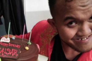 Komedian Caisar YKS Dituduh Pakai Narkoba Saat Live Streaming 24 Jam dan 'Disapa' BNN