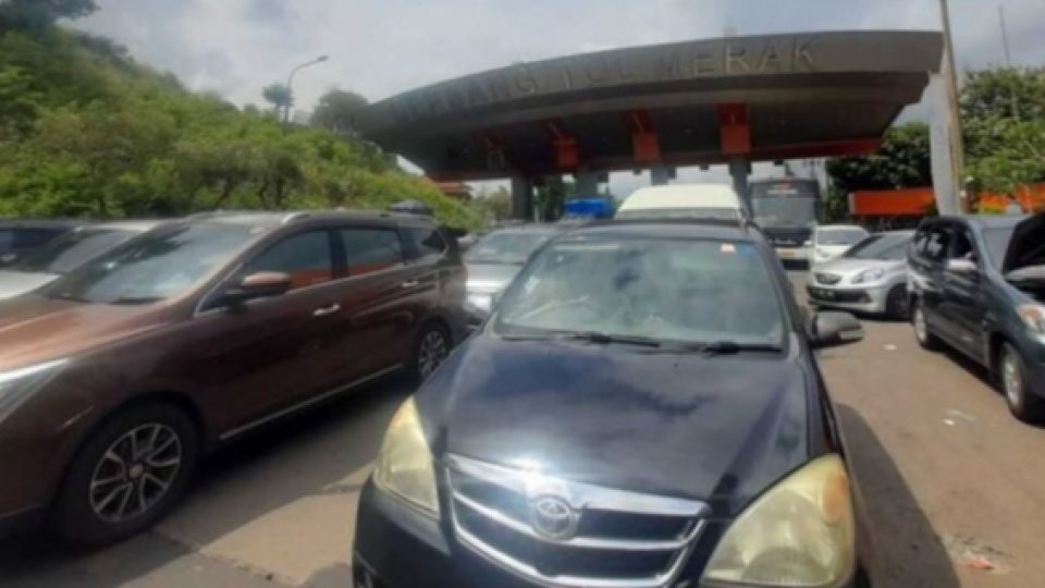 Seorang Ibu-ibu Hilang di Tol Tangerang-Merak Saat Mudik, Keluarga Masih Mencari Keberadaannya