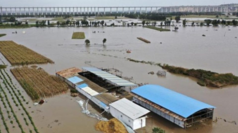 Banjir Bandang di China Akibatkan Kecelakaan Bus yang Tewaskan 28 Orang