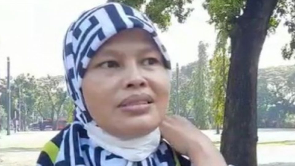 Ibu-ibu Tertinggal Bus Mudik Gratis, Datang Terlambat Karena Mengira Jam Berangkat Akan Ngaret