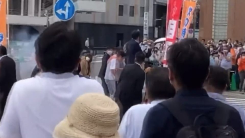 BREAKING: Mantan PM Jepang, Shinzo Abe, DIlaporkan Meninggal Dunia Usai Jadi Korban Penembakan