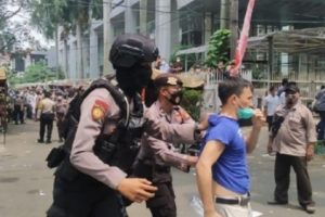 Satu Orang Diamankan Dalam Pembubaran Demo Pengungsi Afghanistna di Jakpus Hari Ini