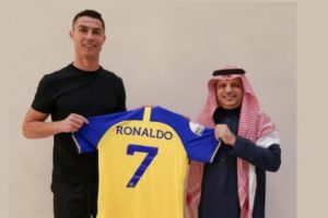Resmi, Cristiano Ronaldo Berlabuh ke Al-Nassr dengan Bayaran Rp3,3 Triliun per Tahun!