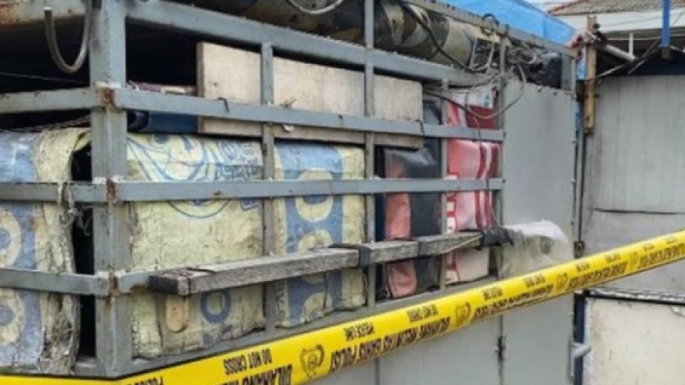 2 Pejalan Kaki DIbakar Ketika Melintas di Jembatan Kali Fajar Angke, Jakarta Utara, 1 Korban Tewas