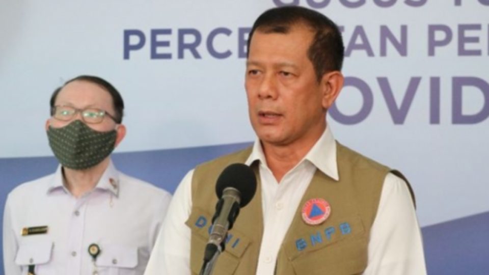 Yang Boleh Bekerja Kembali Hanya Warga yang Berusia 45 Tahun ke Bawah  dan Bekerja di 11 Bidang Tertentu